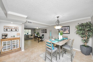 6430 Bankside Dr unit 12, Houston, TX 77096 - photo 3