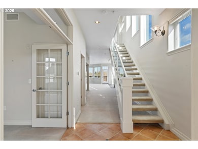 905 N Harbour Dr unit 32, Portland, OR 97217 - photo 7