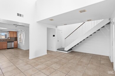 3600 O St unit 26, Bakersfield, CA 93301 - photo 6