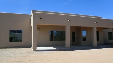 Covered rear patio