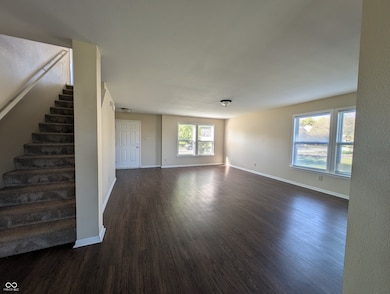 8243 Retreat Ln, Indianapolis, IN 46259 - photo 3