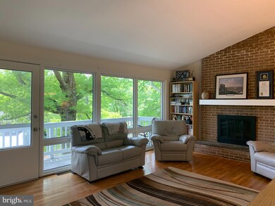 6308 Beachway Dr, Falls Church, VA 22044 - photo 5