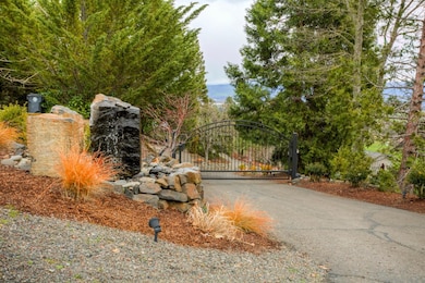 4376 Tami Ln, Central Point, OR 97502 - photo 7