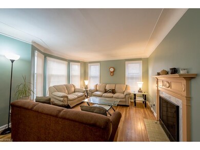 3423 Superior Park Dr, Cleveland Heights, OH 44118 - photo 3