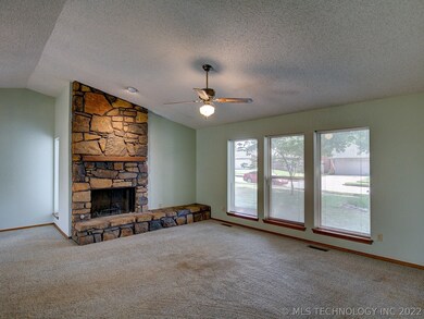 1316 W Orlando Place, Broken Arrow, OK 74011 - photo 4