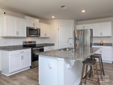 7865 Whispering Stream Dr, Sherrills Ford, NC 28673 - photo 3