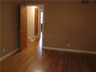 Spacious LR/DR Combination, Look at the Hardwood