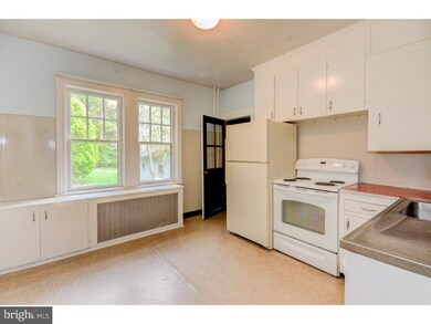 62 N American St, Woodbury, NJ 08096 - photo 2