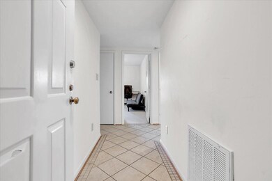 05-2102 Stephenson Ave SW_05