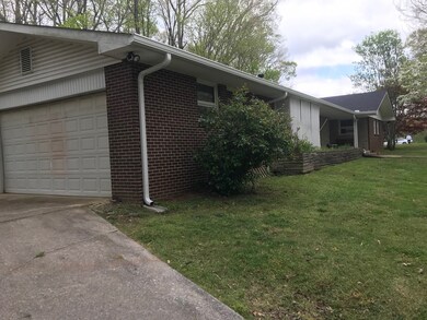 144 Hillwood Cir, Manchester, TN 37355 - photo 4