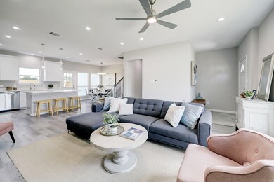 8415 James Franklin St, Houston, TX 77088 - photo 7