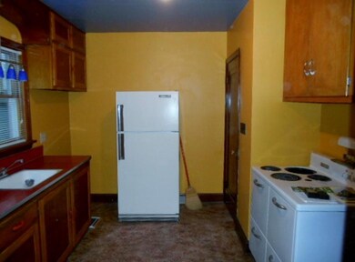 Kitchen (2)