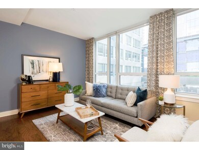 20-21 Arch St unit 316, Philadelphia, PA 19103 - photo 2