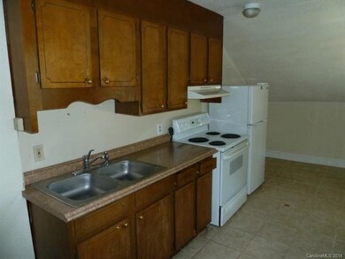 311 Stockton St, Statesville, NC 28677 - photo 4