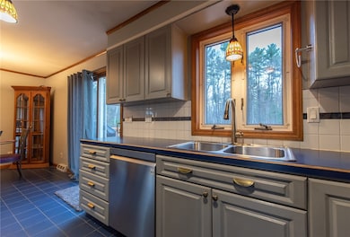 1289 Snake Hill Rd, North Scituate, RI 02857 - photo 7