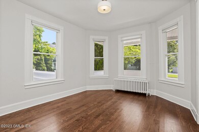 8 Miami Ct, Cos Cob, CT 06807 - photo 4