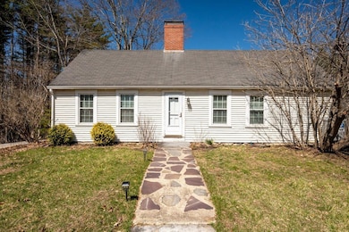 5 Mcdaniel Rd, Nottingham, NH 03290 - photo 2