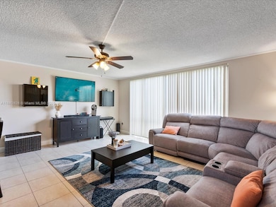 Lafayette Condominiums unit 28, Coral Springs, FL 33065 - photo 2