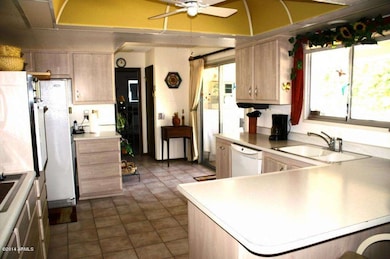 9518 W Cottonwood Dr, Sun City, AZ 85373 - photo 2