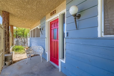 1233 Comstock Dr, Las Vegas, NV 89106 - photo 5