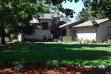 1534 Pleasant Valley Rd, Merlin, OR 97532 - photo 2