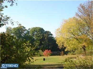 604 S Newton Lake Dr, Collingswood, NJ 08108 - photo 4