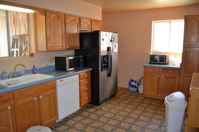 Upgraded cabinets
