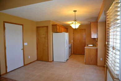 Kitchen dining room