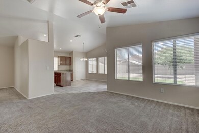 1307 E Thunderhill Pl-16
