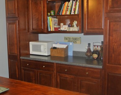 Mega storage in kitchen w 2 pantries