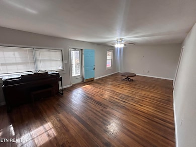 417 Wolfe Rd, Luttrell, TN 37779 - photo 6