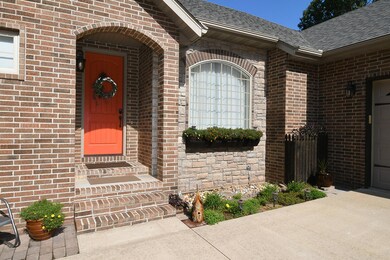 2055 W Stonegate Ln, Nixa, MO 65714 - photo 3