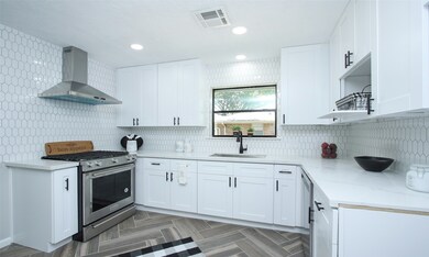 1618 Tannehill Dr, Houston, TX 77008 - photo 4