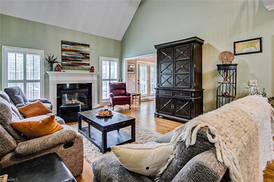 2302 Hickory Forest Dr, Asheboro, NC 27203 - photo 3