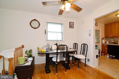 8801 Lagrange St, Lorton, VA 22079 - photo 6