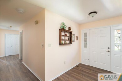 47 Yorkshire Dr, Monroe Township, NJ 08831 - photo 4