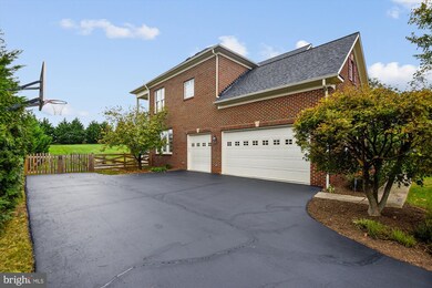 19371 Wrenbury Ln, Leesburg, VA 20175 - photo 5