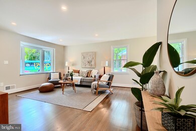 1004 Donington Cir, Towson, MD 21204 - photo 6