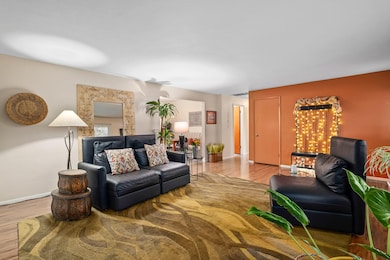 905 Comet Ave, Central Point, OR 97502 - photo 5