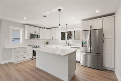 15 Addison St unit B, Gloucester, MA 01930 - photo 2