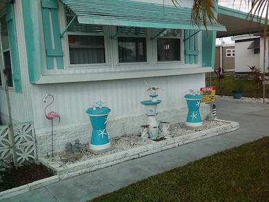 83 Violet Ln, Lakeland, FL 33815 - photo 2