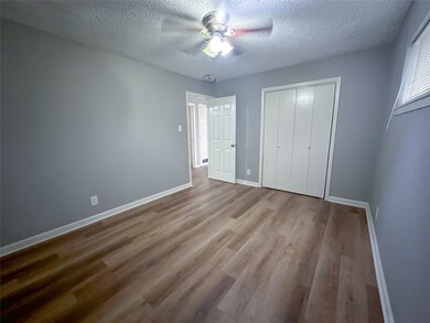 5414 Weaver Rd unit C, Houston, TX 77016 - photo 6
