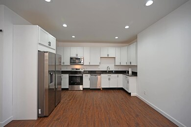 132East13thSt_8