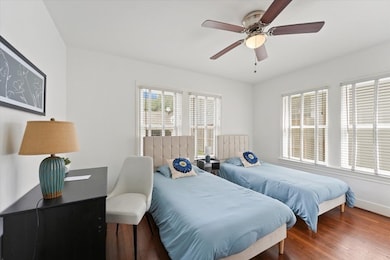 Secondary bedroom