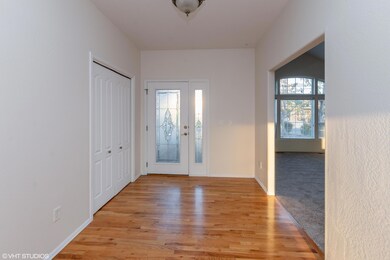 759 Meadowbrook Dr, Central Point, OR 97502 - photo 2