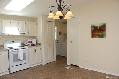 22131 Cedarview Dr E, Sumner, WA 98391 - photo 5