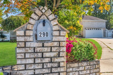 290 Tradewinds Ct, Toms River, NJ 08753 - photo 2