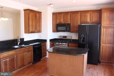 16402 Steerage Cir, Woodbridge, VA 22191 - photo 6