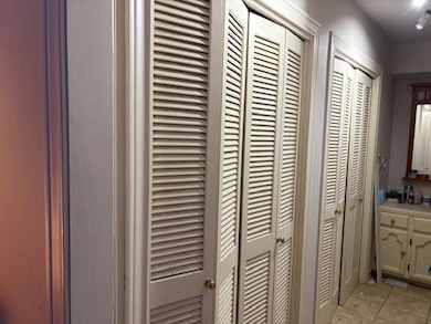 13 Quadrangle Cir, Laredo, TX 78041 - photo 5