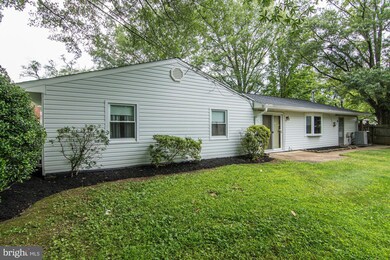12049 Twin Cedar Ln, Bowie, MD 20715 - photo 2
